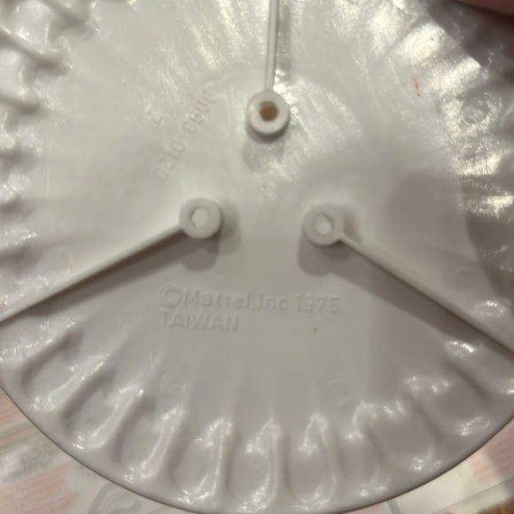 1966/75 Ballerina Barbie with original shoes, crown, stand, and instructions - Picture 4 of 4